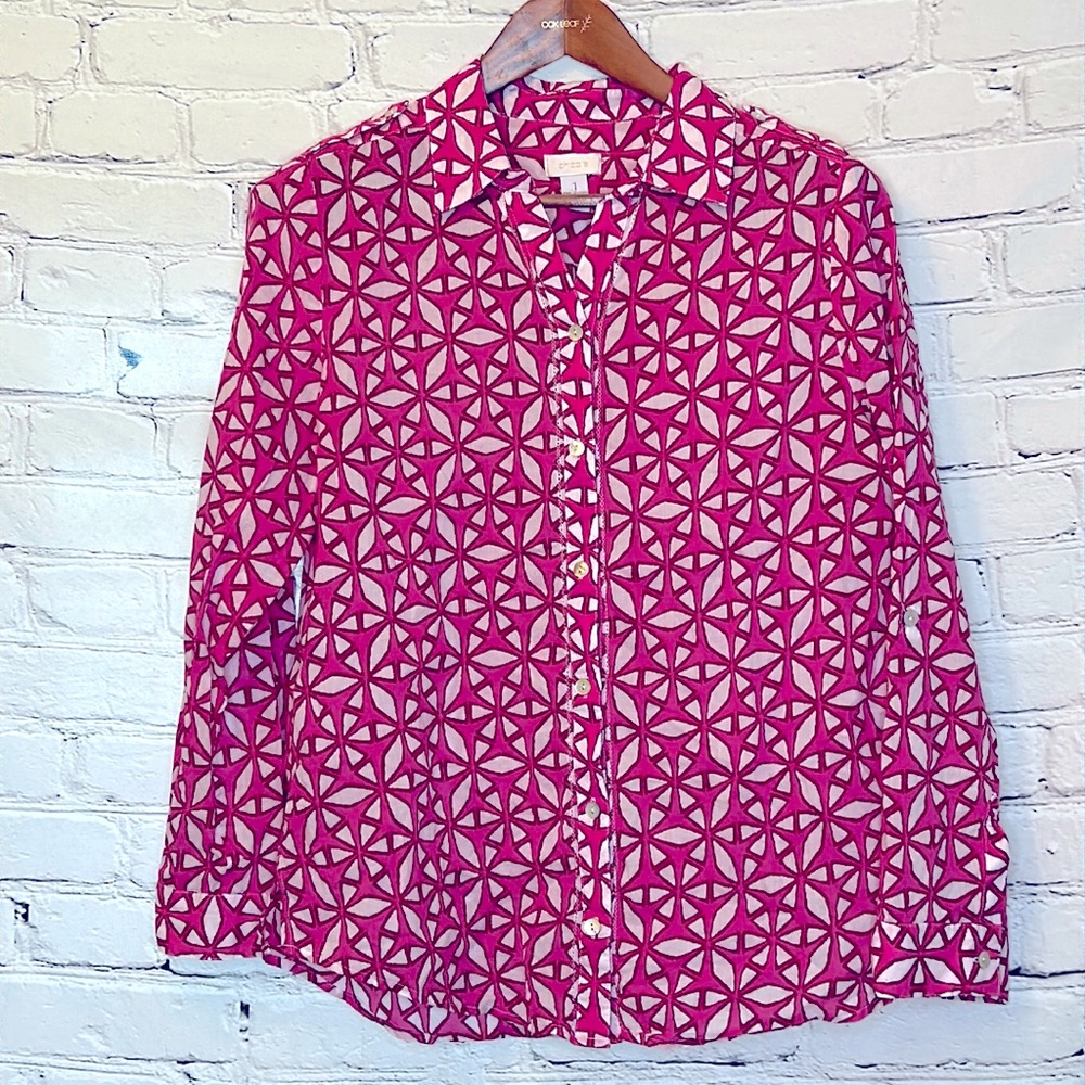 Chico’s Pink & White Button Down Collared Blouse Size 8 Excellent Condition